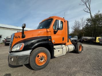Main image Freightliner Cascadia 125