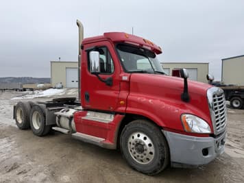 Main image Freightliner Cascadia 125