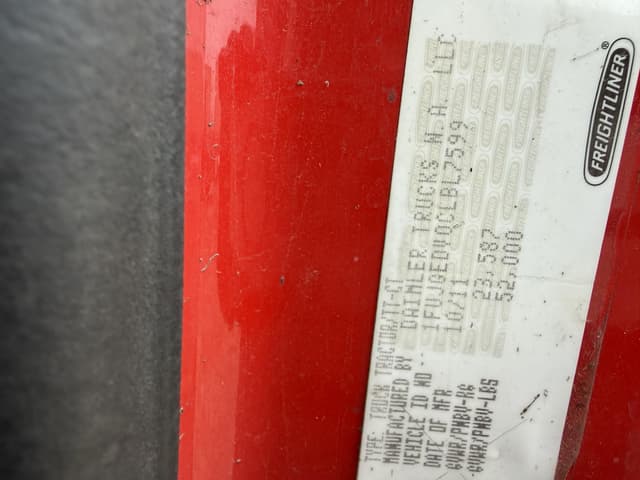 Image of Freightliner Cascadia 125 equipment image 1