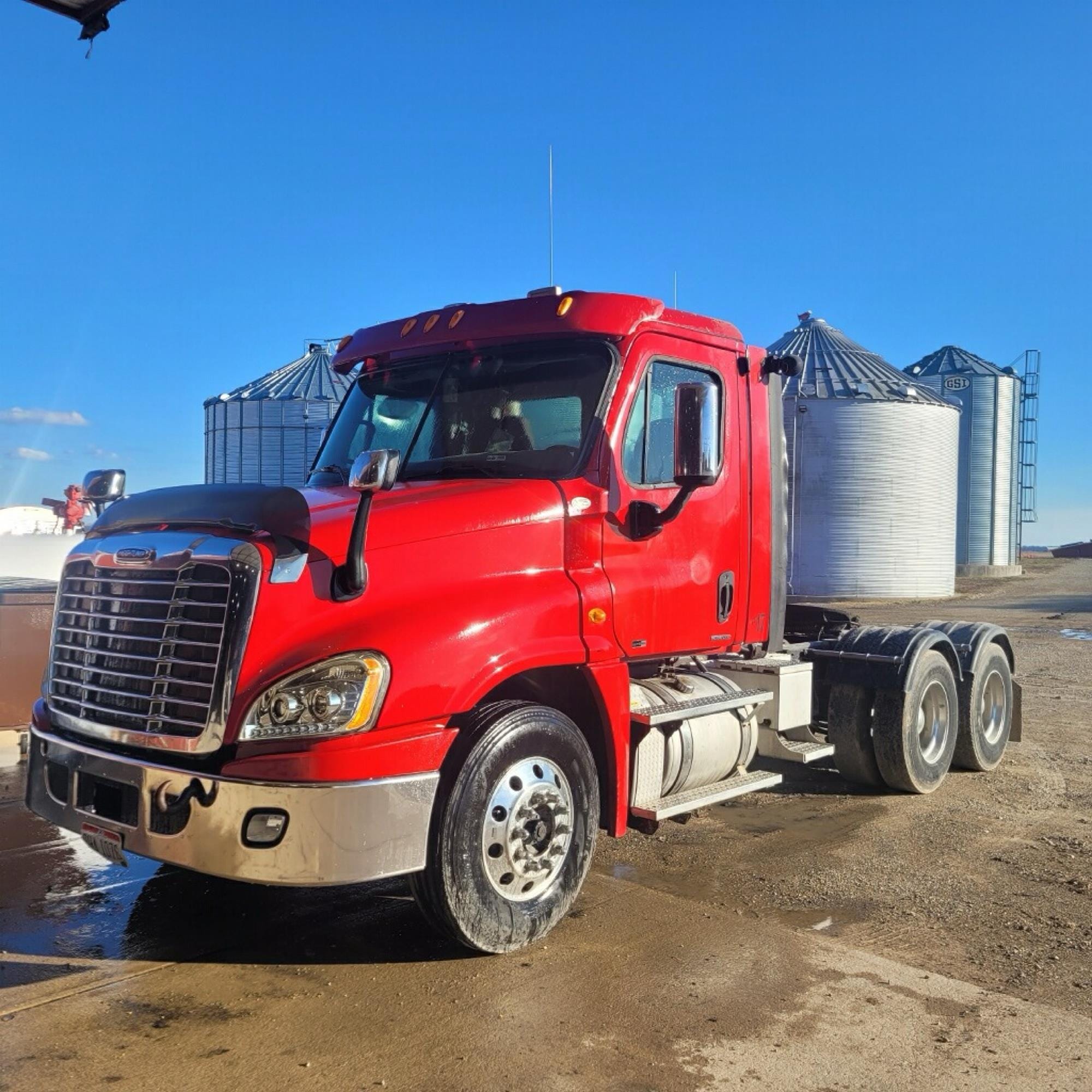 2012 Freightliner Cascadia 125 Equipment Image0