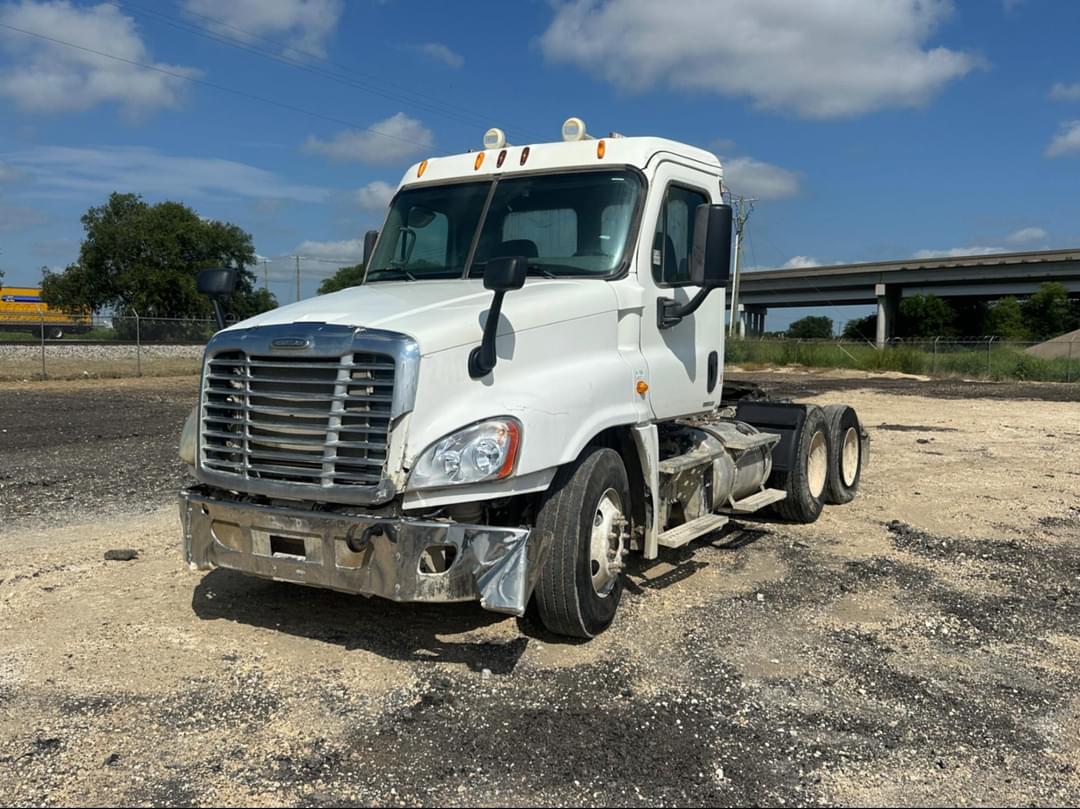 Image of Freightliner Cascadia 125 Primary image