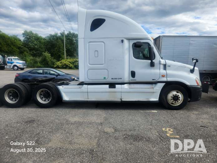 Image of Freightliner Cascadia 125 Primary image