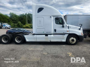 2012 Freightliner Cascadia 125 Image