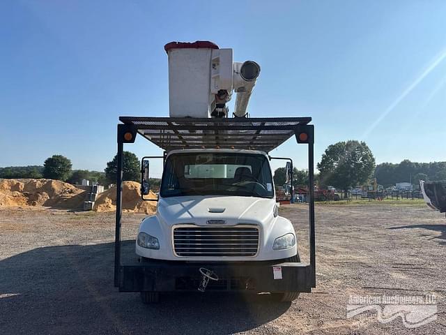 Image of Freightliner Cascadia equipment image 2