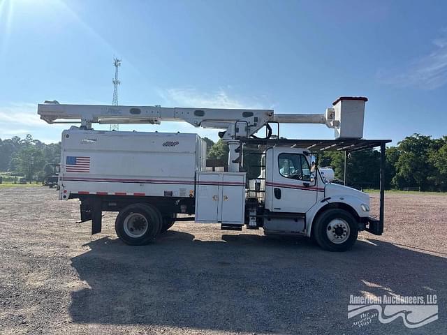 Image of Freightliner Cascadia equipment image 4