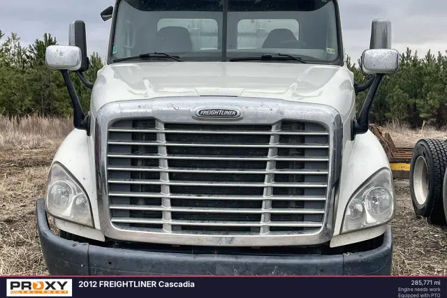 Image of Freightliner Cascadia equipment image 2