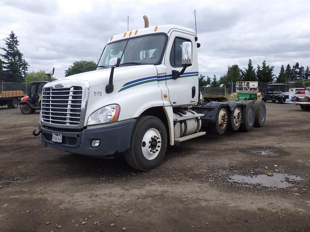 Image of Freightliner Cascadia Primary image