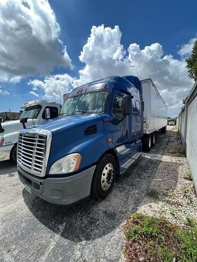 Image of Freightliner Cascadia Primary image