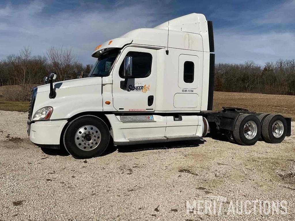 Image of Freightliner Cascadia Primary image