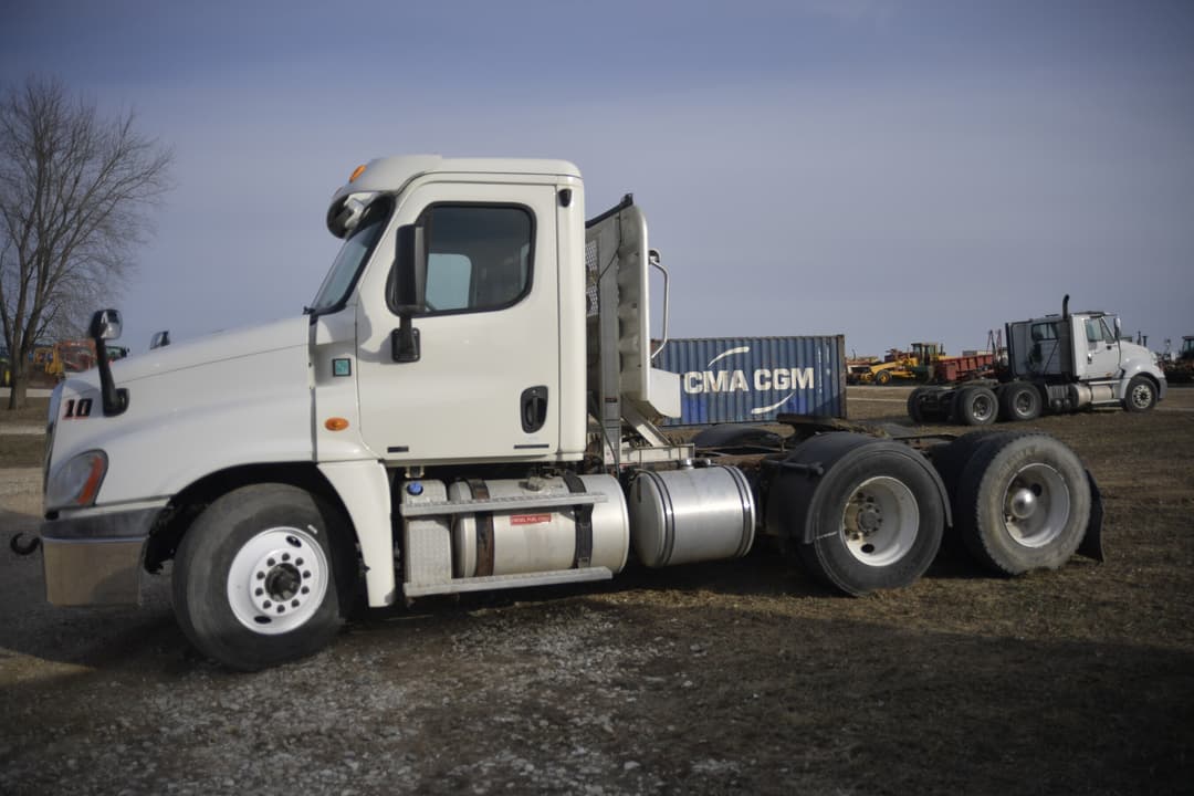 Image of Freightliner Cascadia Primary image