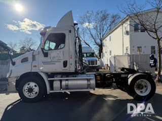 Image of Freightliner Cascadia Primary image