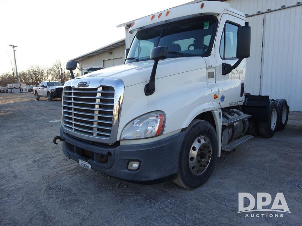 Image of Freightliner Cascadia Primary image