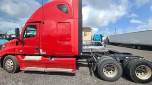 2012 Freightliner Cascadia Image