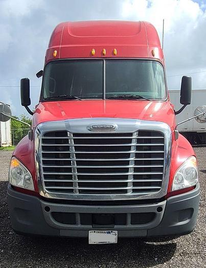 Image of Freightliner Cascadia equipment image 1
