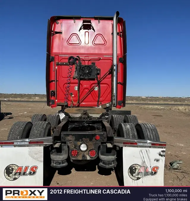 Image of Freightliner Cascadia equipment image 3