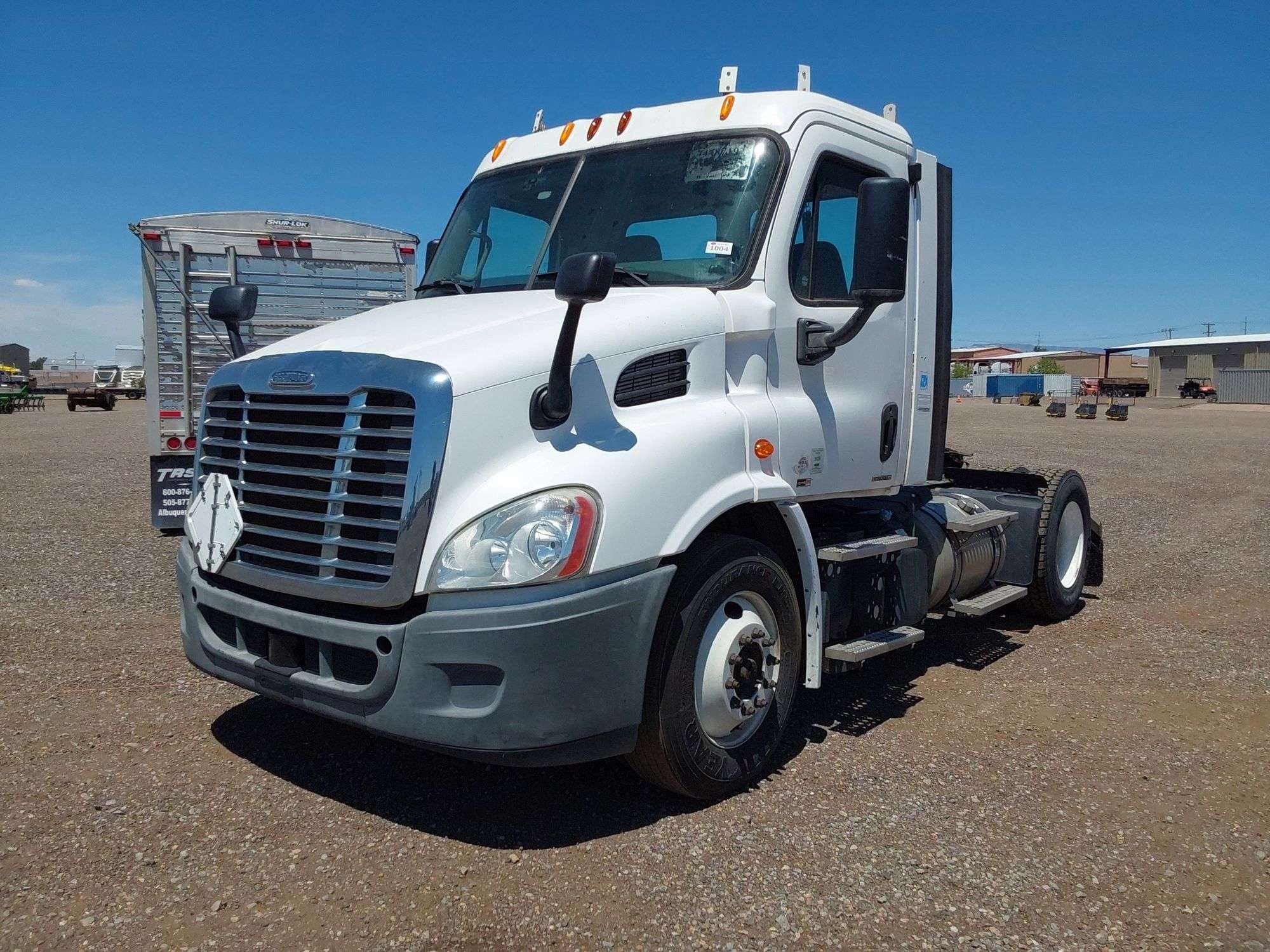 2012 Freightliner Cascadia Equipment Image0