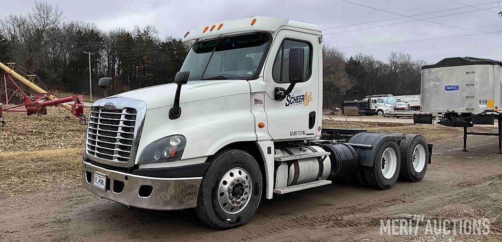 Image of Freightliner Cascadia Primary image