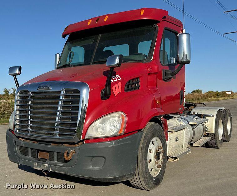 Image of Freightliner Cascadia Primary image