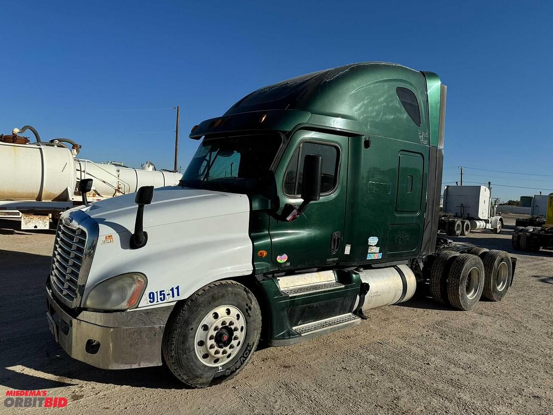 Image of Freightliner Cascadia Primary image