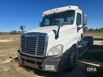 Main image Freightliner Cascadia