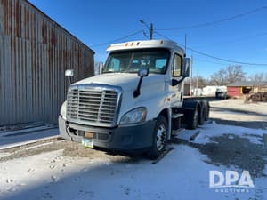 2012 Freightliner Cascadia Image