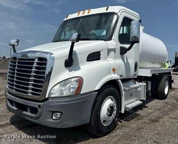 Main image Freightliner Cascadia