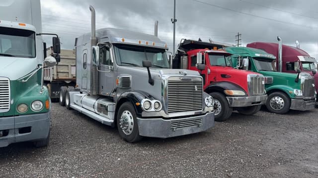 Image of Freightliner Coronado equipment image 2