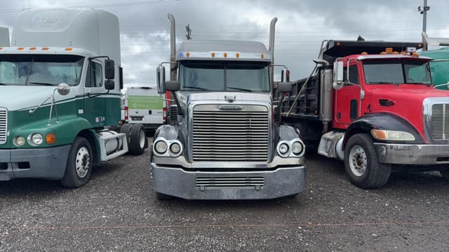 Image of Freightliner Coronado equipment image 1
