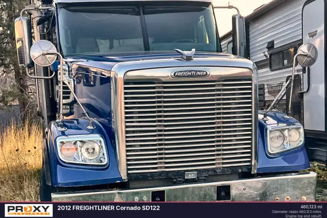 Image of Freightliner SD122 equipment image 1