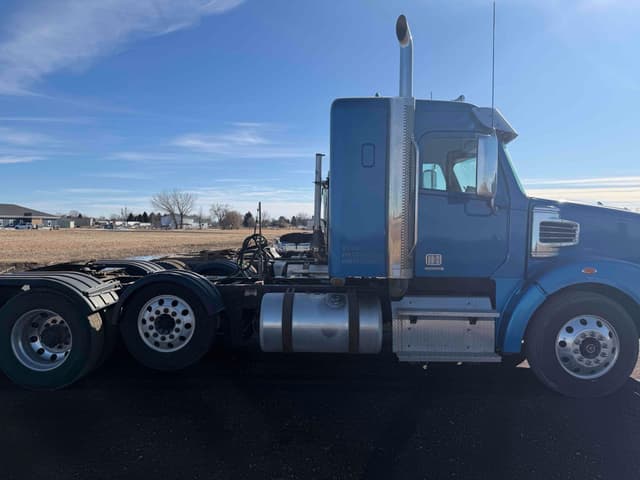 Image of Freightliner Coronado 122 equipment image 4