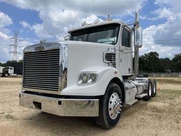 Main image Freightliner Coronado