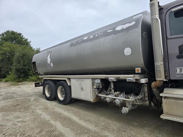 Image of Freightliner Coronado equipment image 4