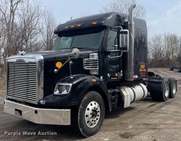 Main image Freightliner Coronado
