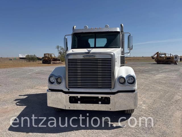 Image of Freightliner Coronado equipment image 1