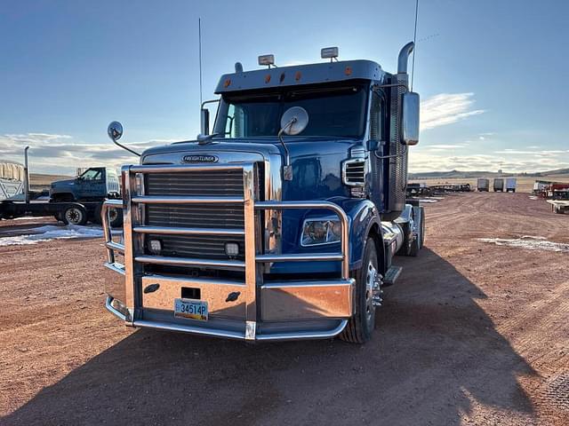 Image of Freightliner Coronado equipment image 1