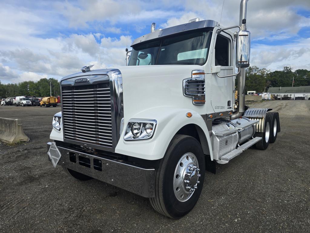Image of Freightliner Coronado Primary image