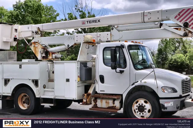 Image of Freightliner M2 106 equipment image 3