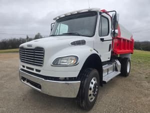 2012 Freightliner M2 106 Image