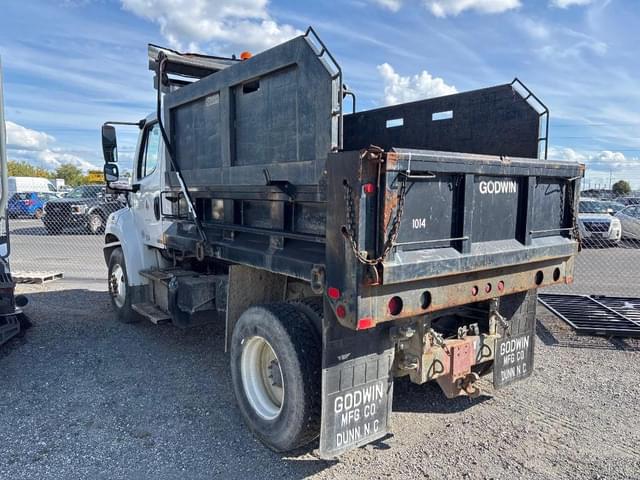 Image of Freightliner M2 equipment image 2
