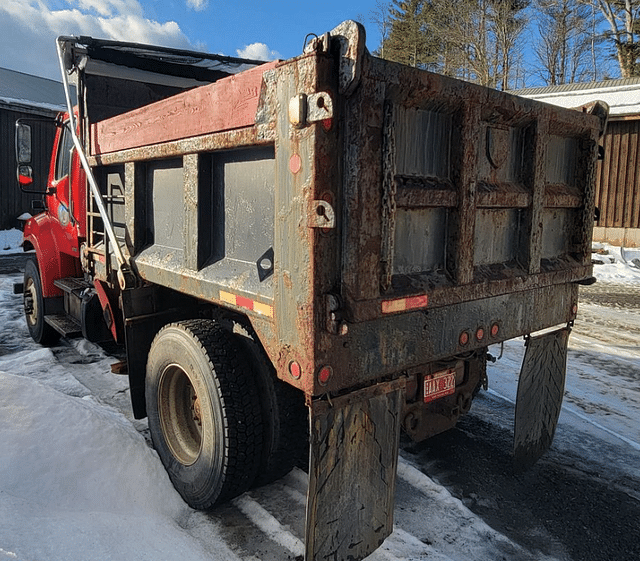 Image of Freightliner M2 equipment image 1