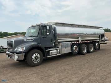 Main image Freightliner Business Class M2