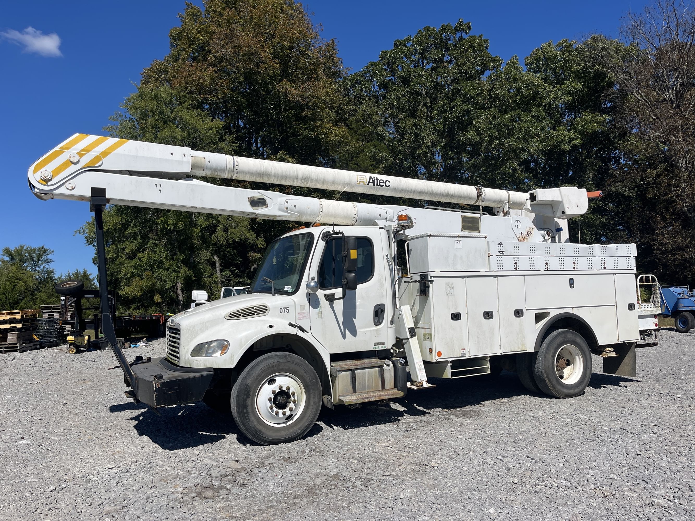 2012 Freightliner M2 Equipment Image0