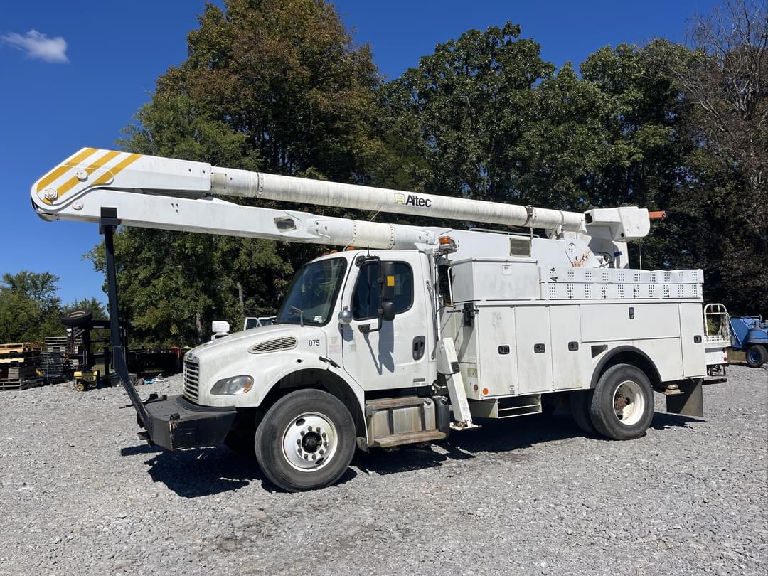 Image of Freightliner M2 Primary image