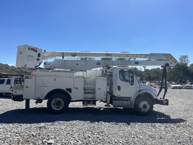 Image of Freightliner M2 equipment image 4