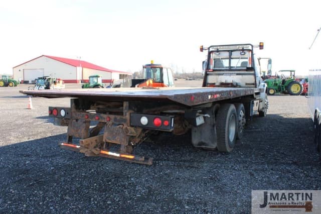 Image of Freightliner Business Class M2 equipment image 3