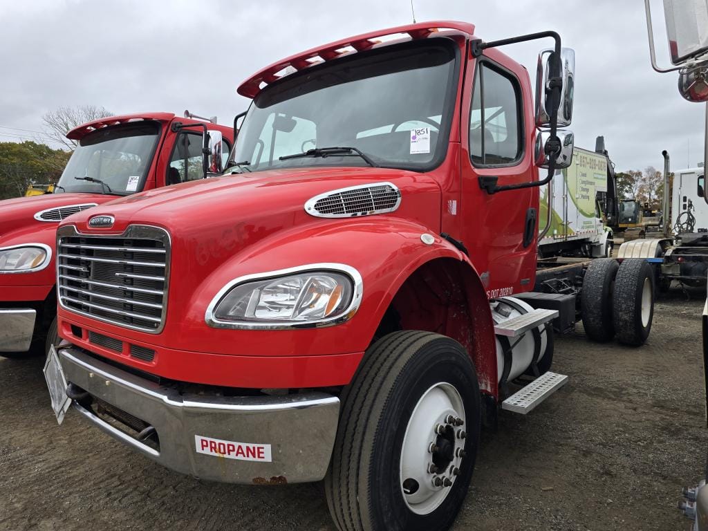 2012 Freightliner M2 Equipment Image0