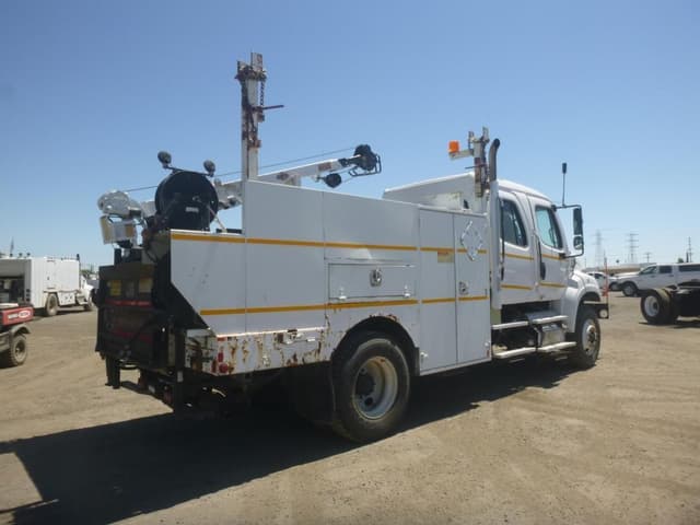 Image of Freightliner M2 equipment image 2