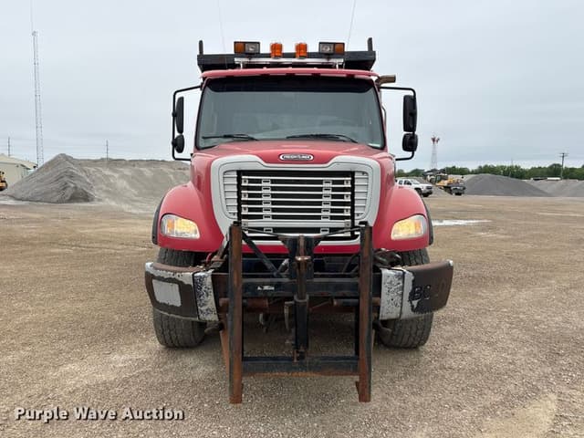 Image of Freightliner M2 equipment image 1
