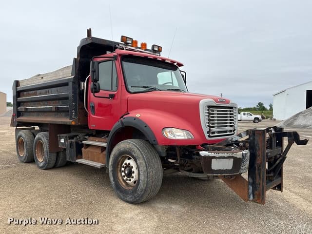 Image of Freightliner M2 equipment image 2