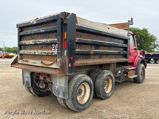 Image of Freightliner M2 equipment image 4